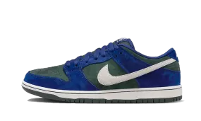 SB Dunk Low Deep Royal Blue